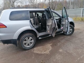 2011 Mitsubishi Pajero Sport II, серебристый, 1550000 рублей, вид 4