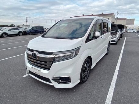 2022 Honda Stepwgn Spada V Рестайлинг, белый, 2100000 рублей, вид 1