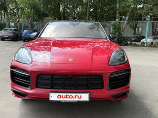 2020 Porsche Cayenne GTS Coupé III, красный, 15000000 рублей, вид 3