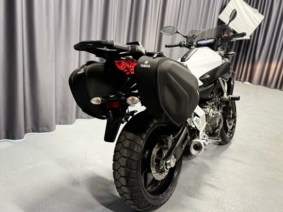 2016 Yamaha MT-07 (FZ-07), белый, 650000 рублей - вид 3