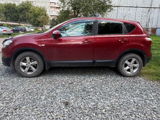 2013 Nissan Qashqai I Рестайлинг, красный, 1100000 рублей, вид 3