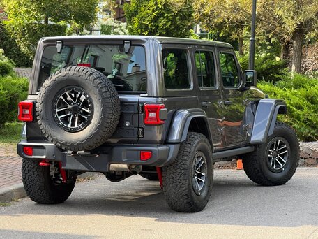 2026 Jeep Wrangler IV (JL) Рестайлинг, серый, 8190000 рублей, вид 2