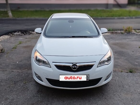 2011 Opel Astra J, белый, 650000 рублей