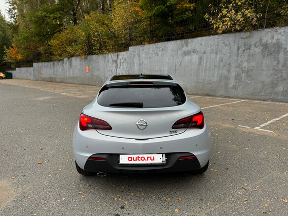 2012 Opel Astra GTC J Рестайлинг, белый, 850000 рублей - вид 5