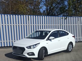 2018 Hyundai Solaris II, белый, 1300000 рублей, вид 1