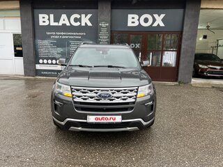 2018 Ford Explorer V Рестайлинг, серый, 3460000 рублей, вид 4