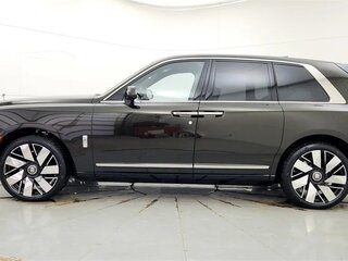 2025 Rolls-Royce Cullinan I Рестайлинг (Series II), зелёный, 53865256 рублей, вид 5