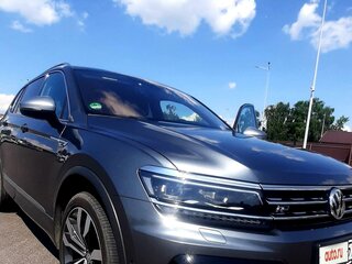 2019 Volkswagen Tiguan Allspace II, серый, 3300000 рублей, вид 1