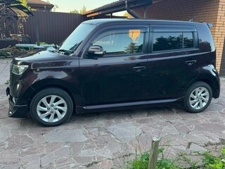 2010 Toyota bB II Рестайлинг, коричневый, 600000 рублей, вид 4
