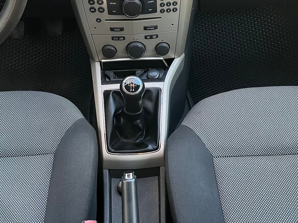 2009 Opel Astra H Рестайлинг, серебристый, 579000 рублей - вид 14