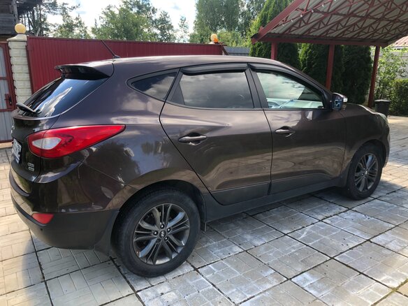 2015 Hyundai ix35 I Рестайлинг, коричневый - вид 2