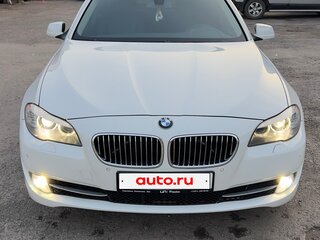 2012 BMW 5 серии 520i VI (F10/F11/F07), белый, 2000000 рублей, вид 3