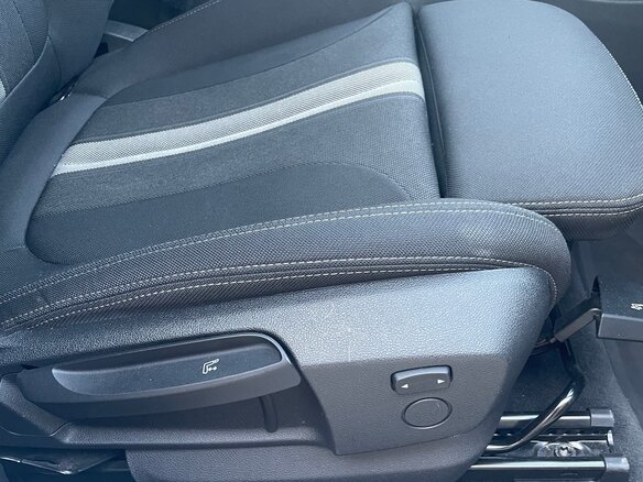 2018 BMW X1 20d xDrive II (F48), белый - вид 9