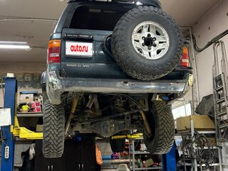 1994 Toyota Hilux Surf II Рестайлинг, зелёный, 750000 рублей, вид 5