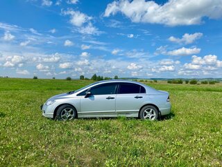 2011 Honda Civic VIII Рестайлинг, серебристый, 1100000 рублей, вид 2