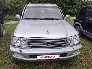 2005 Toyota Land Cruiser 105 100 Series Рестайлинг 1, белый, 1800000 рублей, вид 2