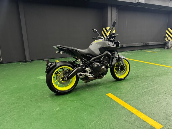 2018 Yamaha MT-09 (FZ-09), серый, 875000 рублей - вид 6