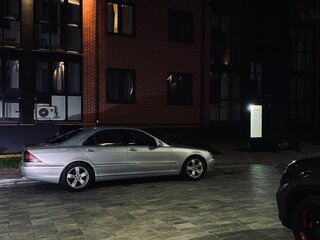 2001 Mercedes-Benz S-Класс 320 IV (W220), серебристый, 1000000 рублей, вид 5