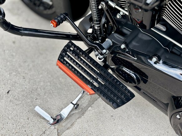 2020 Harley-Davidson Road King, чёрный, 3300000 рублей - вид 11