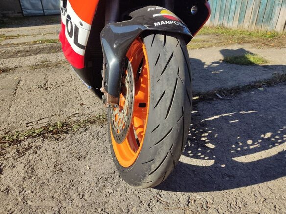 2005 Honda CBR 1000 RR/RA Fireblade, оранжевый, 500000 рублей - вид 4