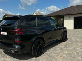 2023 BMW X5 40d IV (G05/G18) Рестайлинг, чёрный, 15000000 рублей, вид 4