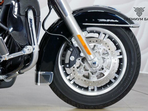 2023 Harley-Davidson Tri Glide, чёрный, 4199000 рублей - вид 10