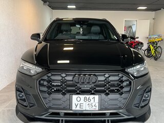 2021 Audi Q5 40 TDI II (FY) Рестайлинг, чёрный, 3900000 рублей, вид 3