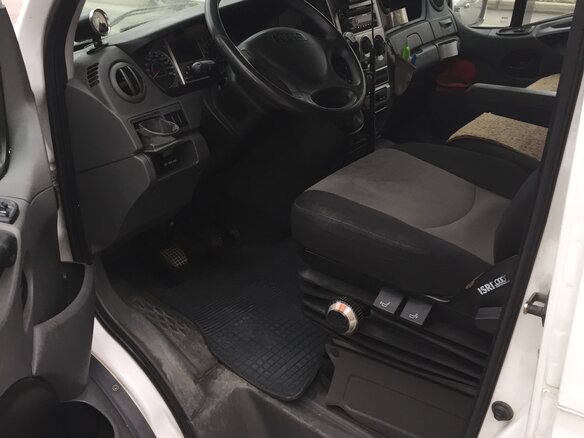 2011 Iveco Daily, белый, 1700000 рублей - вид 18