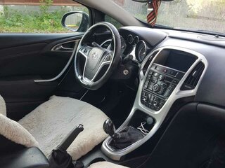 2012 Opel Astra GTC J Рестайлинг, чёрный, 650000 рублей, вид 4