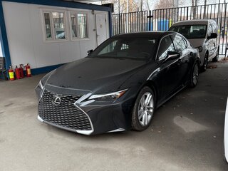 2021 Lexus IS 300 III Рестайлинг 2, чёрный, 4250000 рублей, вид 1