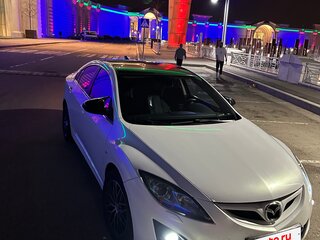 2010 Mazda 6 II (GH) Рестайлинг, белый, 850000 рублей, вид 3