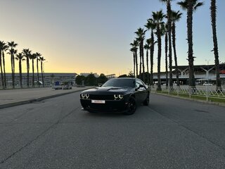 2018 Dodge Challenger III Рестайлинг 2, чёрный, 3990000 рублей, вид 4
