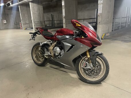2012 MV Agusta F3 675, красный, 1990000 рублей, вид 1