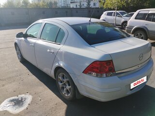 2010 Opel Astra H Рестайлинг, белый, 400000 рублей, вид 5