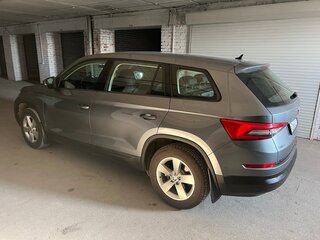 2018 Skoda Kodiaq I, серый, 2000000 рублей, вид 3