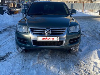 2008 Volkswagen Touareg I Рестайлинг, серый, 1470000 рублей, вид 3