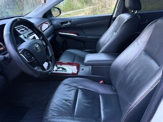 2013 Toyota Camry VII (XV50), белый, 1550000 рублей, вид 5