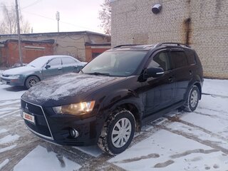 2011 Mitsubishi Outlander II Рестайлинг, чёрный, 1200000 рублей, вид 1