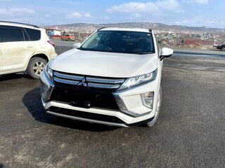 2018 Mitsubishi Eclipse Cross I, белый, 1850000 рублей, вид 3