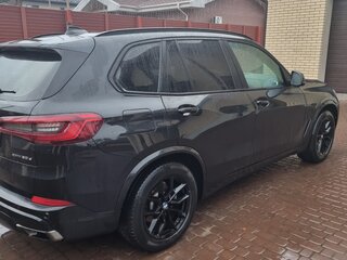 2019 BMW X5 30d IV (G05/G18), чёрный, 6800000 рублей, вид 2