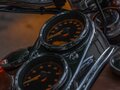 2008 Harley-Davidson Dyna Low Rider, золотистый, 900000 рублей - вид 9