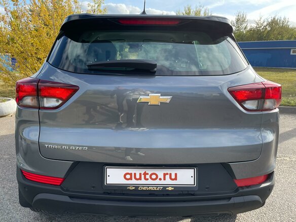 2021 Chevrolet TrailBlazer III, серебристый, 1814504 рублей - вид 9
