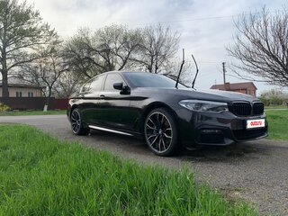 2018 BMW 5 серии 520d xDrive VII (G30/G31/G38), чёрный, 3350000 рублей, вид 5