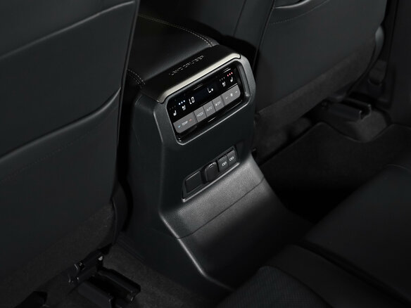 2024 Toyota Land Cruiser Prado 250 Series, чёрный, 11500000 рублей - вид 11
