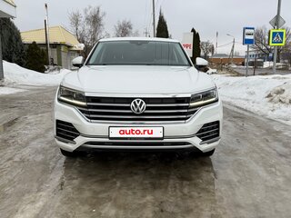 2020 Volkswagen Touareg III, белый, 5495000 рублей, вид 2