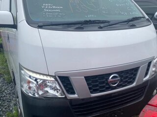 2017 Nissan NV350 Caravan I Рестайлинг, белый, 4200000 рублей, вид 3