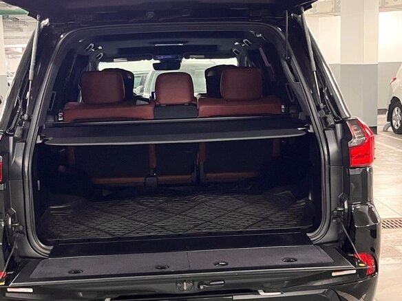 2016 Lexus LX 570 III Рестайлинг 2, чёрный, 6000000 рублей - вид 12