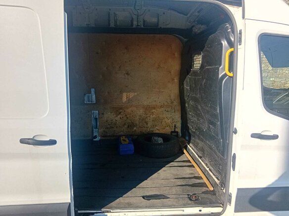 2015 Ford Transit, белый, 1650000 рублей - вид 12