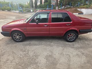1987 Volkswagen Jetta II, красный, 300000 рублей, вид 1