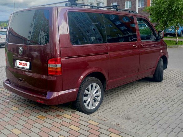 2006 Volkswagen Transporter T5, пурпурный, 1150000 рублей - вид 2